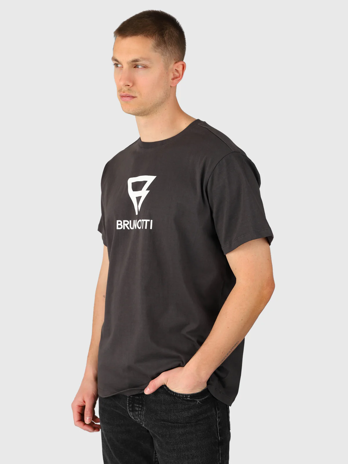 Aron Men T-shirt | Pirate Black - Image 4