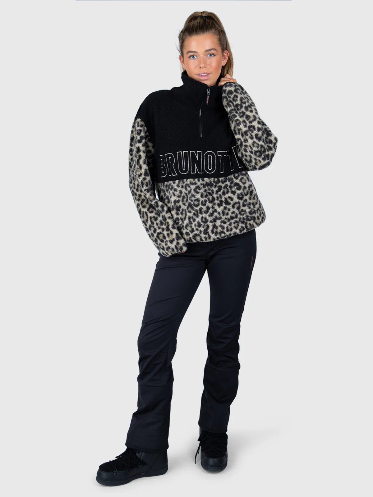 Chondra-Print Women Fleece | Wild Thing Fungi - Image 5