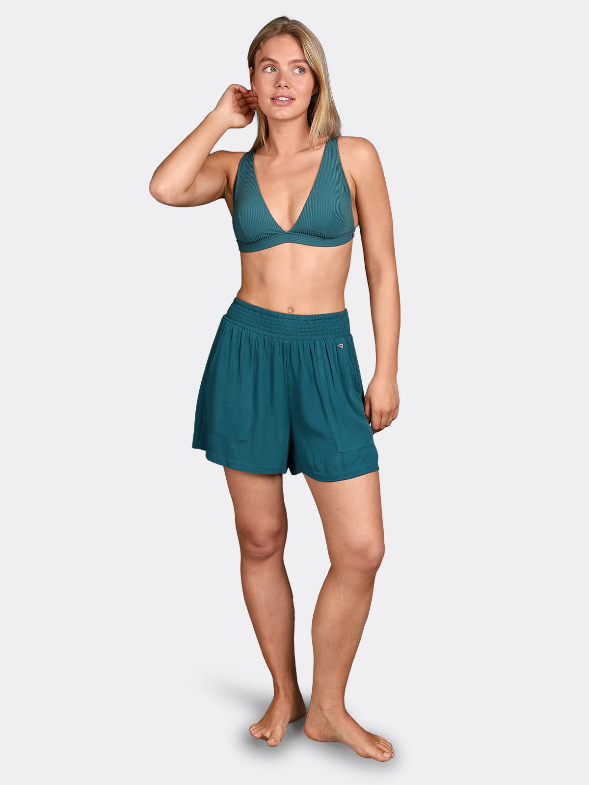 Essia Women Shorts | Mediterranea - Image 2