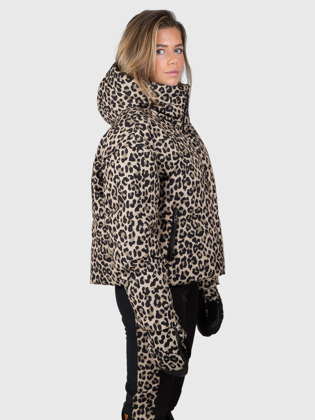Fiaskia-Print Women Snow Jacket | Wild Thing Fungi - Image 3