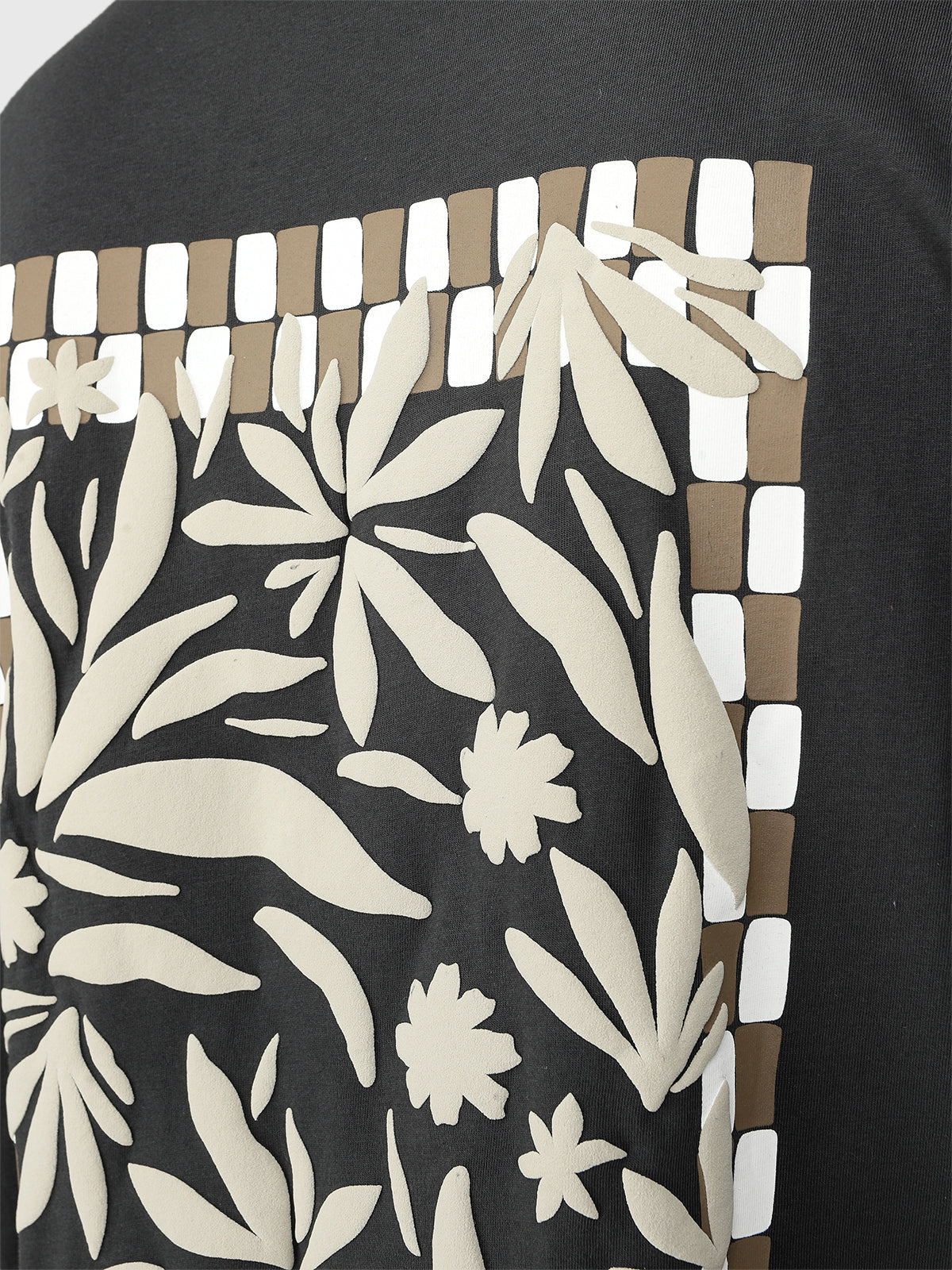 Pietros Men T-shirt | Pirate Black - Image 2