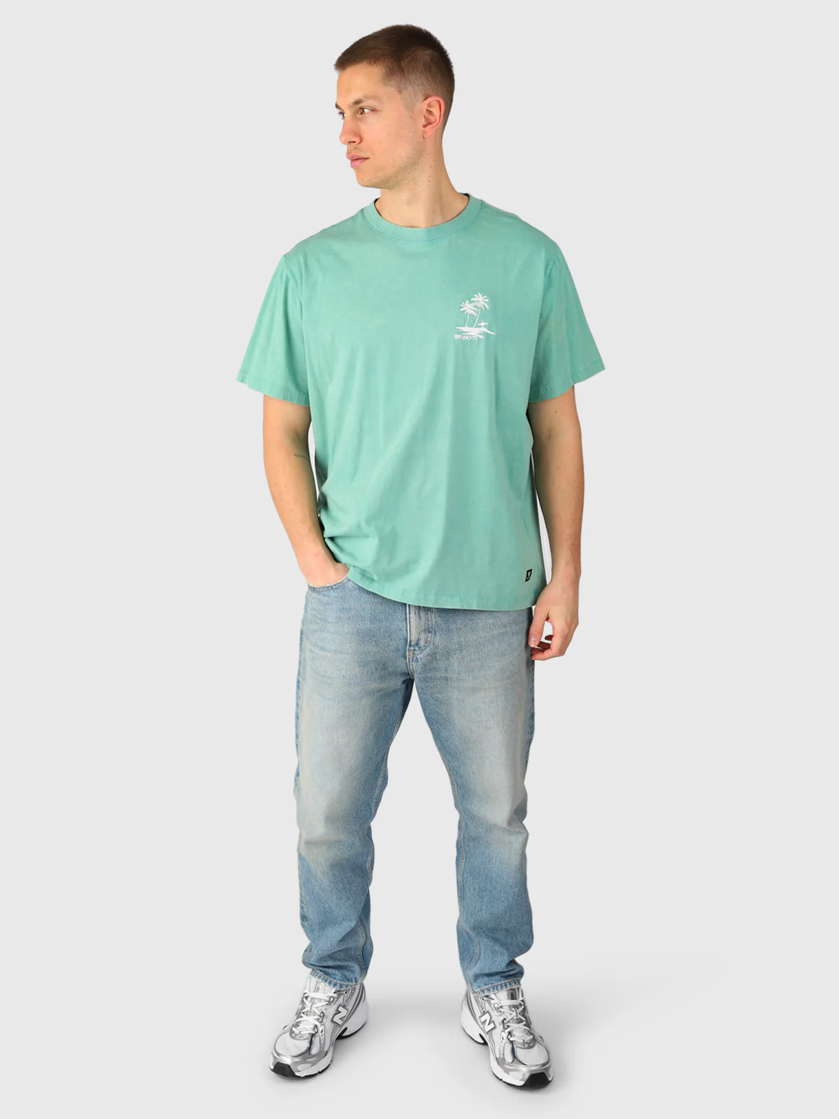 Wandes Men T-shirt | Bottle Green - Image 5