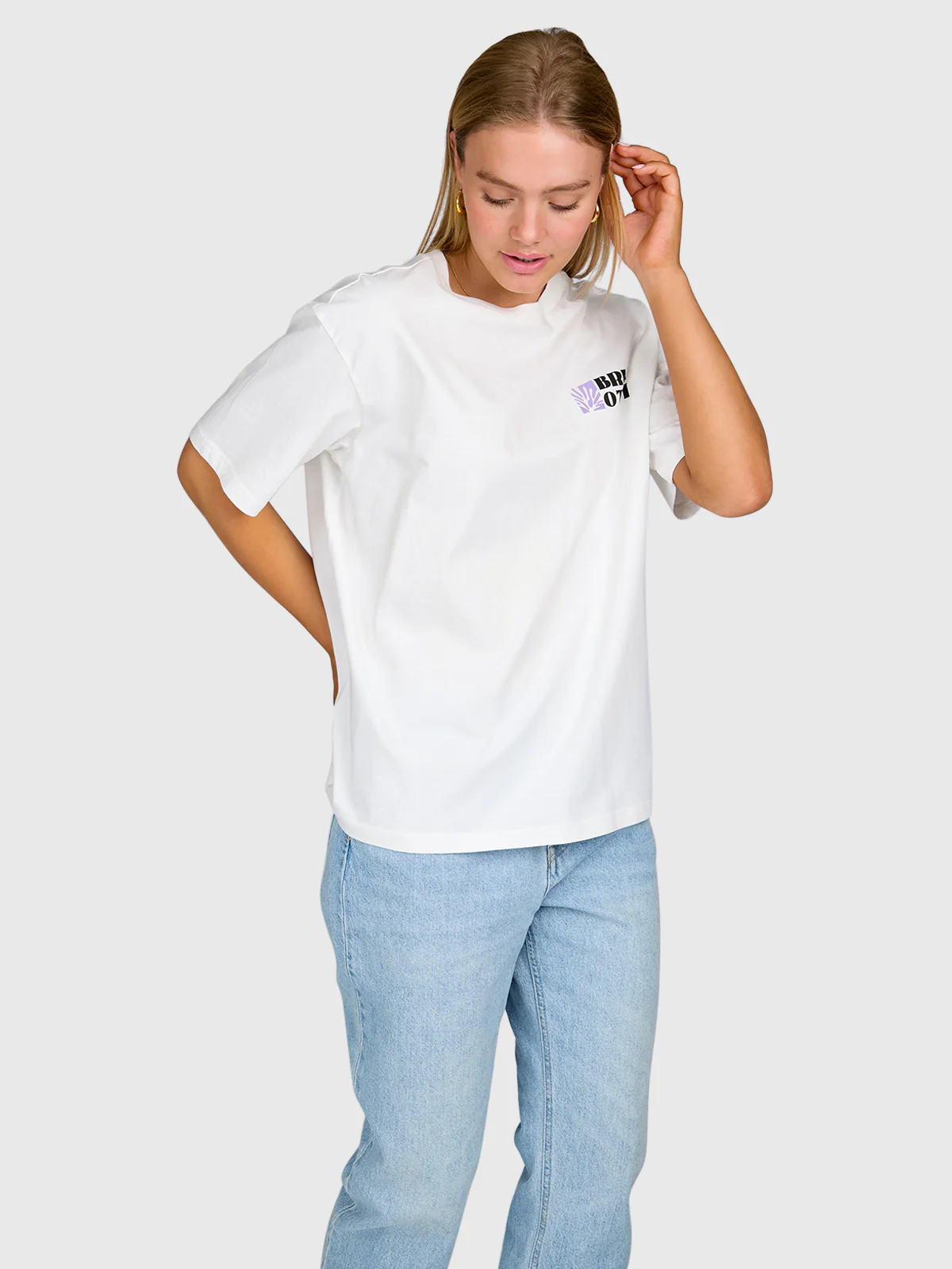 Zelday Women T-shirt | Snow - Image 4